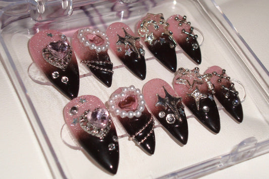 Kuromi ໒꒱